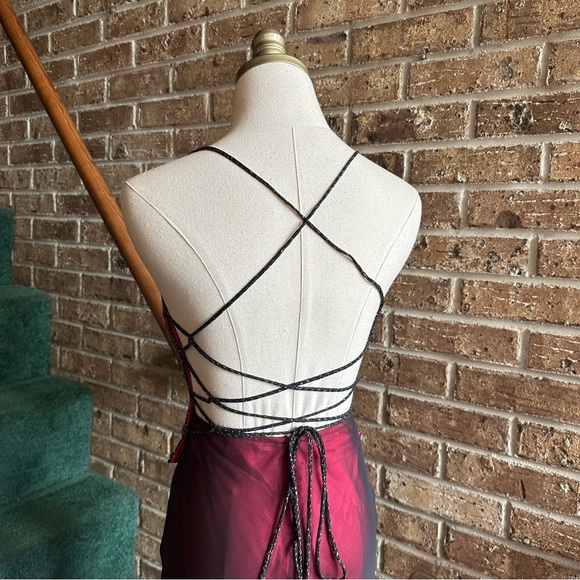 VTG 90s Sparkly 2 Pc Lace Up Back Cowl Neck Top & Mesh Overlay Skirt Formal Set - Picture 5 of 14